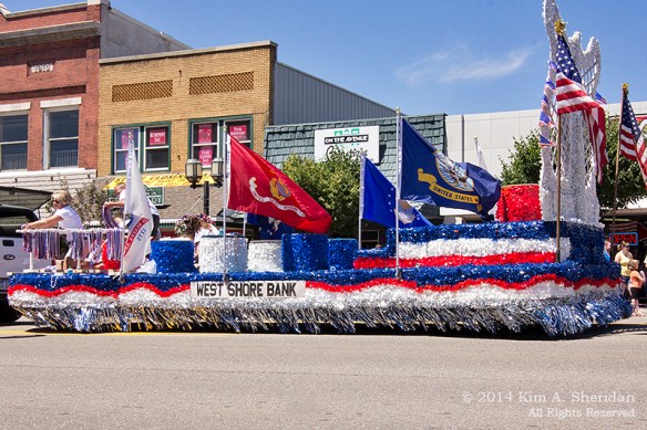 MI Parade 2_1542acs